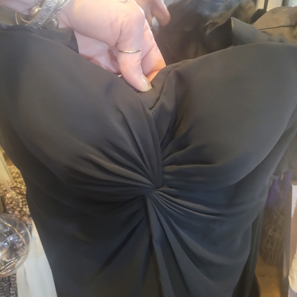 Gown - Picture 9 of 16